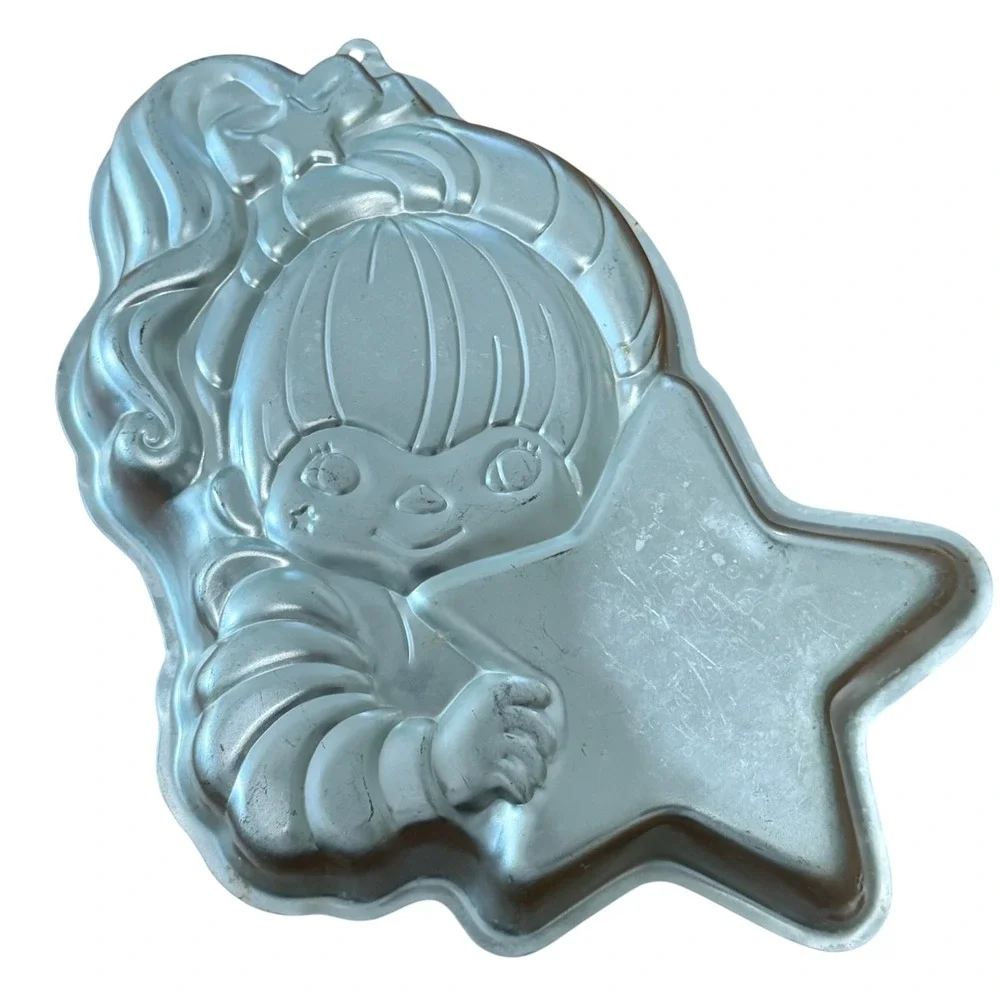 Vintage 1983 Wilton Rainbow Brite Aluminum Cake Pan 2105-4798 Hallmark Star 13in